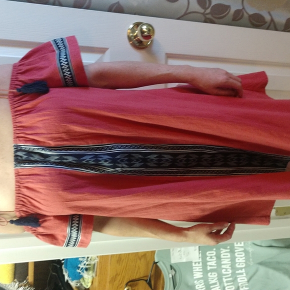 THML Dress - Picture 4 of 7